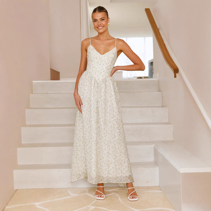 Robe maxi élégante pour femmes avec motif floral fin et délicates bretelles spaghetti Levoire