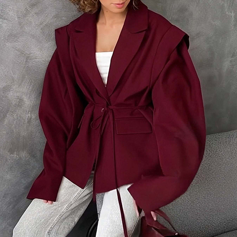 Blazer surdimensionné pour femmes avec ceinture à la taille et élégantes manches bouffantes Levoire