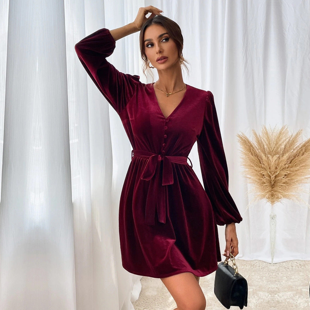 Robe en velours pour femme avec décolleté en V profond et ceinture à la taille Levoire