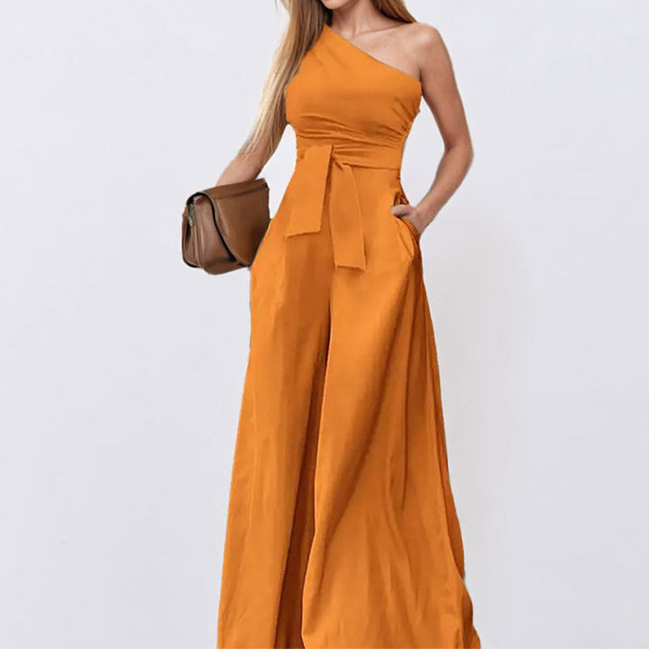 Combinaison élégante pour femme à une épaule avec ceinture à la taille et jambes larges Levoire