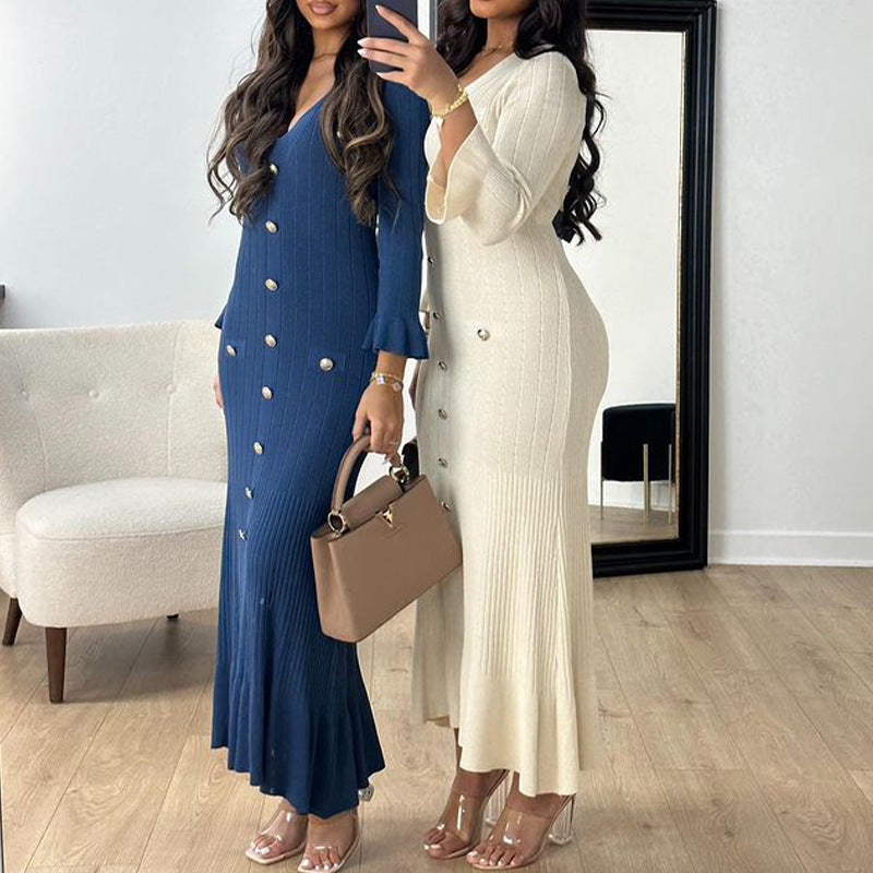 Robe maxi femme avec un élégant design de boutons et un tricot côtelé sophistiqué Levoire