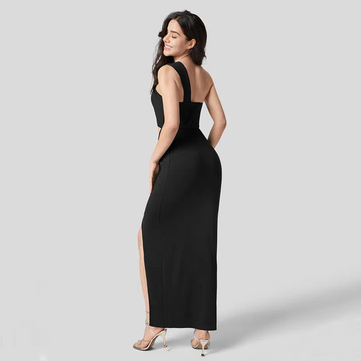 Robe enveloppante élégante pour femme avec détails découpés asymétriques et silhouette près du corps Levoire