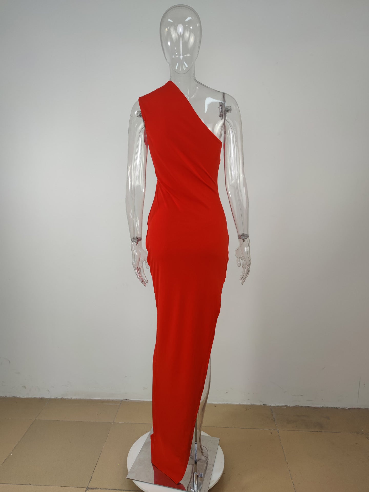 Levoire | Robe Maxi À Une Épaule Avec Décolleté Off-Shoulder Fente Latérale Élevée