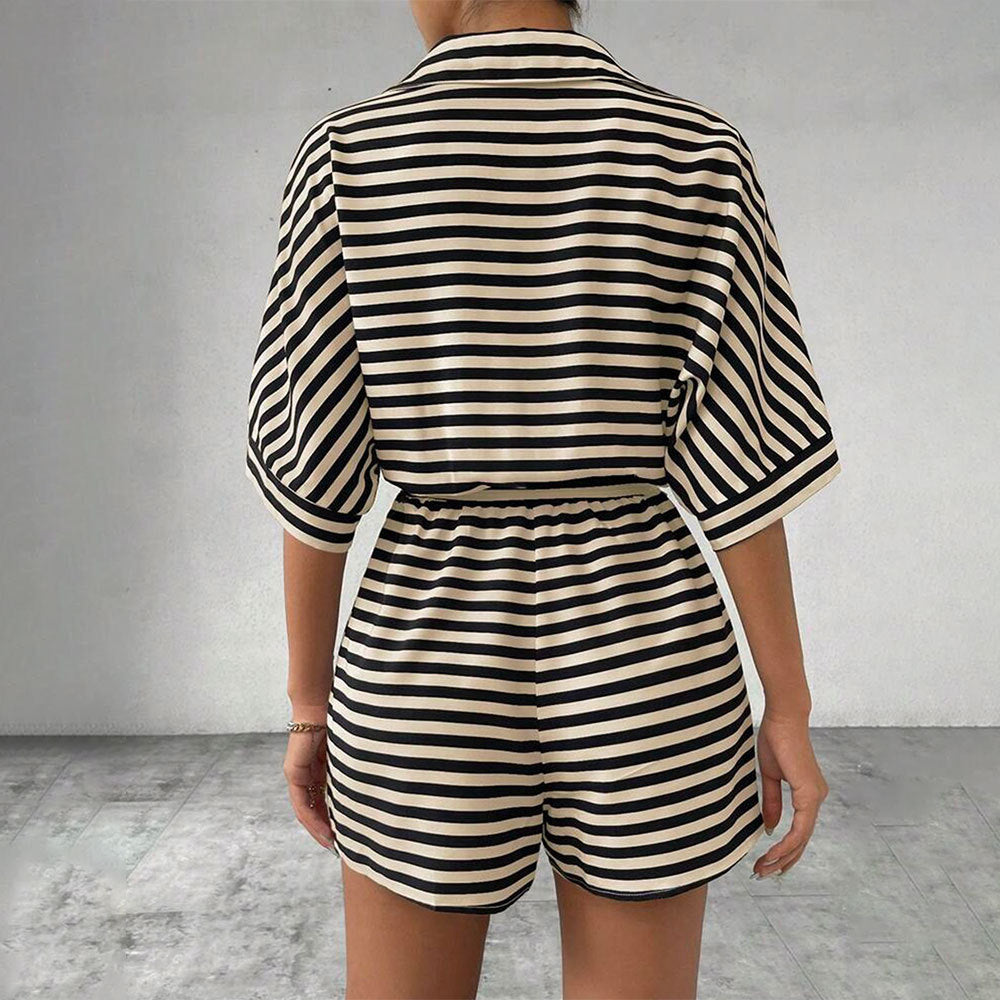 Combinaison short femme avec un motif rayé fin et une coupe ajustée Levoire