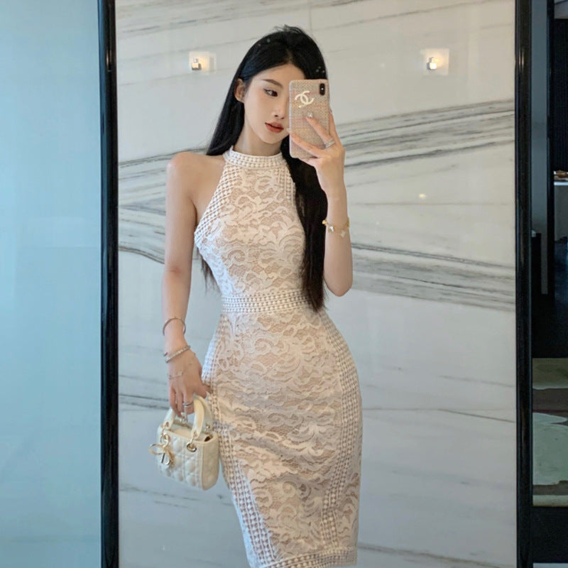 Levoire | Robe à dos nu en dentelle moulante avec décolleté plongeant