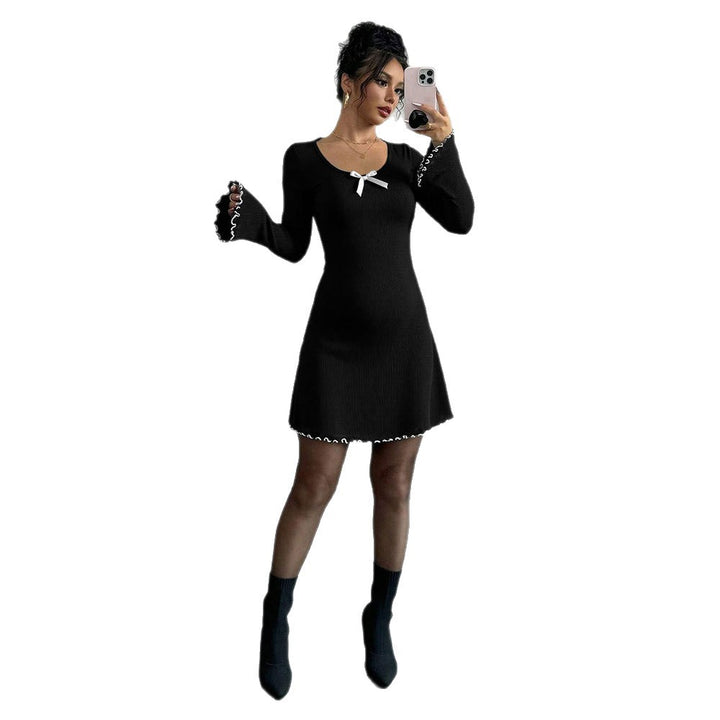 Robe mini pour femmes avec des détails de volants décoratifs et un charmant nœud décoratif Levoire