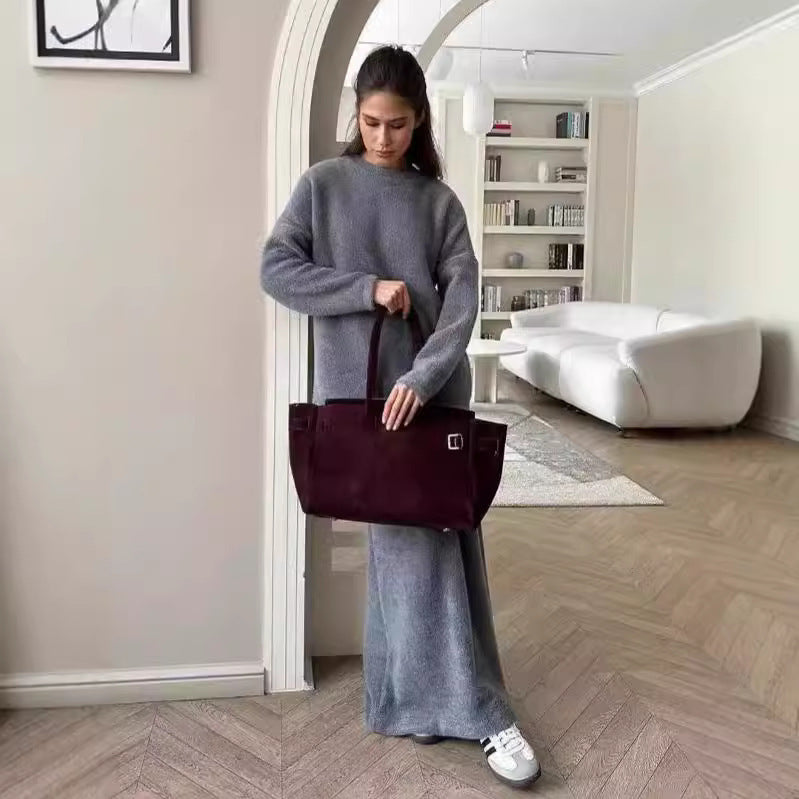 Robe en tricot pour femmes avec une coupe décontractée et des détails élégants Levoire