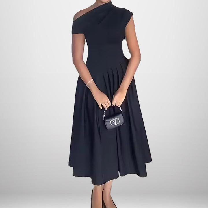 Robe maxi élégante à épaule unique pour femme avec plissés et jupe fluide Levoire