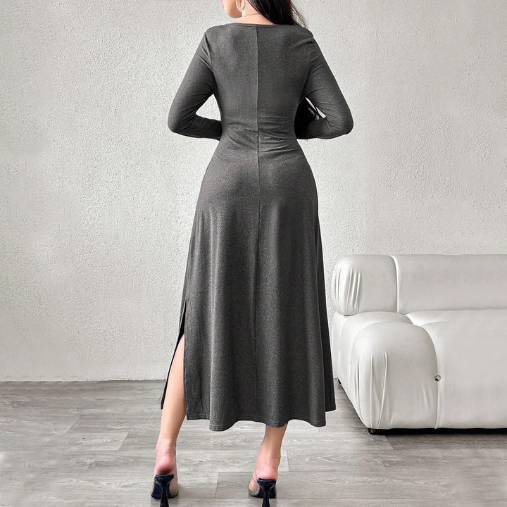 Robe midi pour femmes avec un élégant décolleté carré et des détails de volants décontractés Levoire