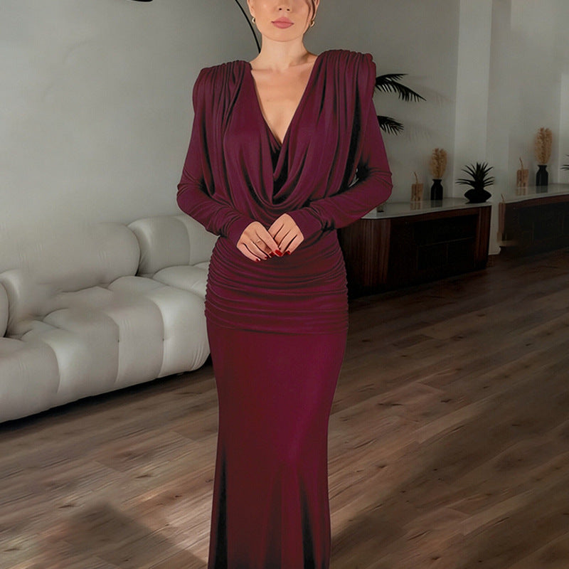 Robe Maxi Élégante pour Femmes avec Encolure Wrap Sophistiquée et Détails Drapés Levoire