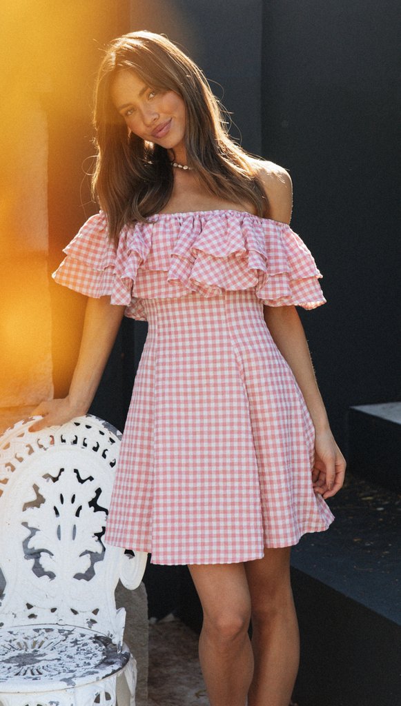 Robe d'été femme à épaules dénudées avec volants et joli motif à carreaux Levoire