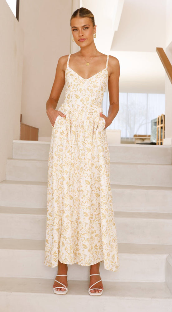 Robe maxi élégante pour femmes avec motif floral fin et délicates bretelles spaghetti Levoire