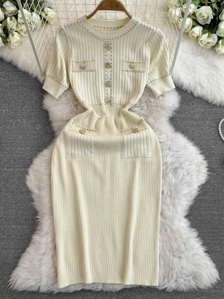 Levoire | Robe à longueur genou ajustée à la taille haute