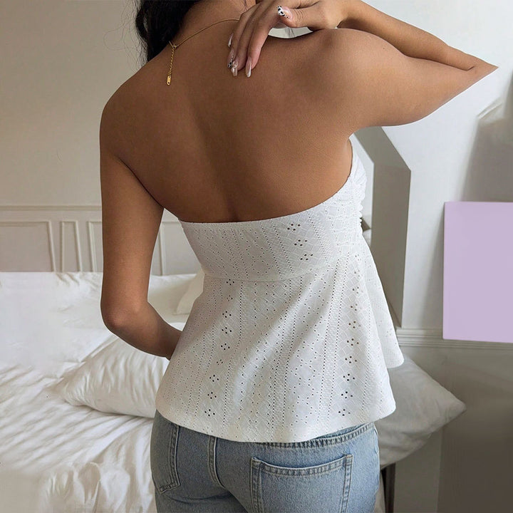 Blouse femme à épaules dénudées avec un élégant design en dentelle Levoire