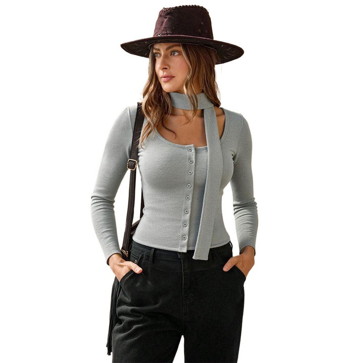 Chemise à manches longues pour femmes avec décolleté en V à boutons et détail de boucle à la mode Levoire