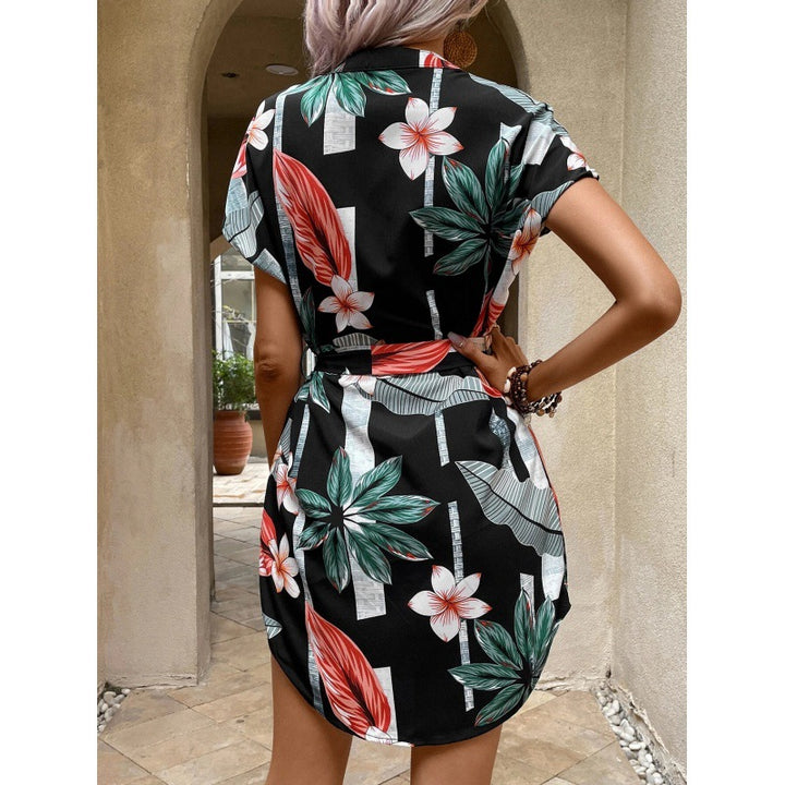 Robe portefeuille femme avec motif floral tendance et ceinture élégante à la taille Levoire