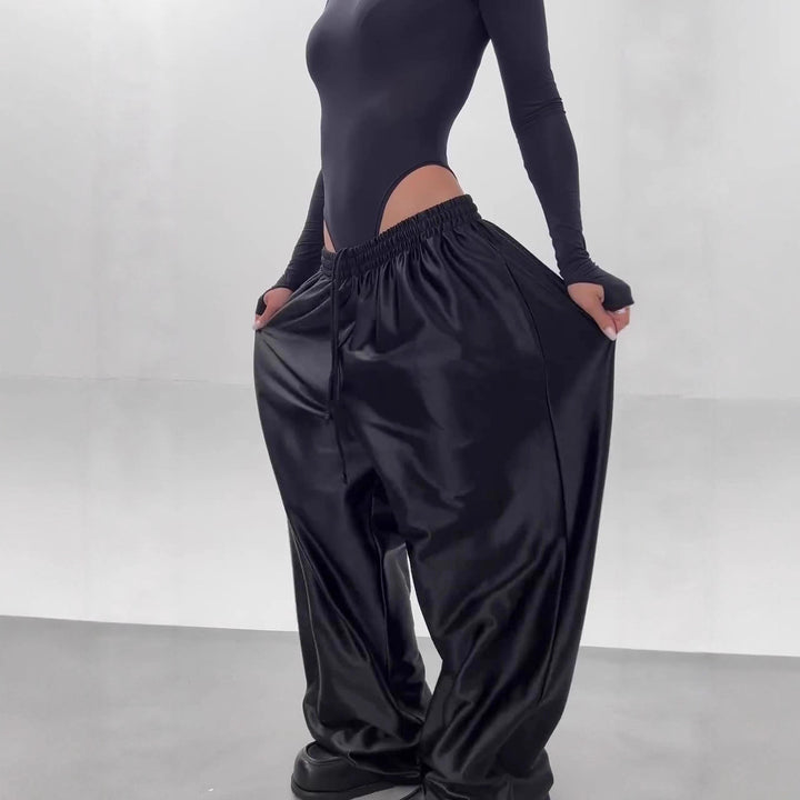 Pantalons en satin élégants et légers pour femmes Levoire