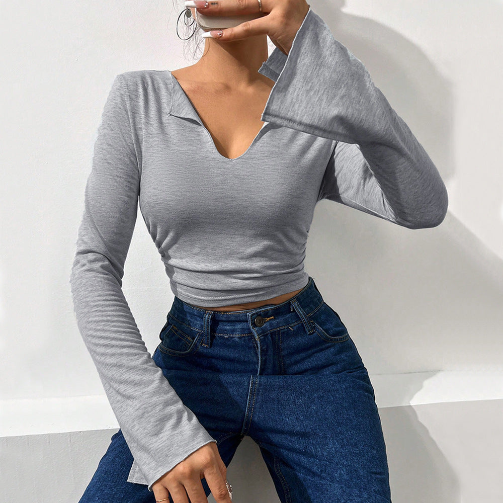 Chemise femme courte à manches longues avec des manches en trompette à la mode et un élégant col en V Levoire