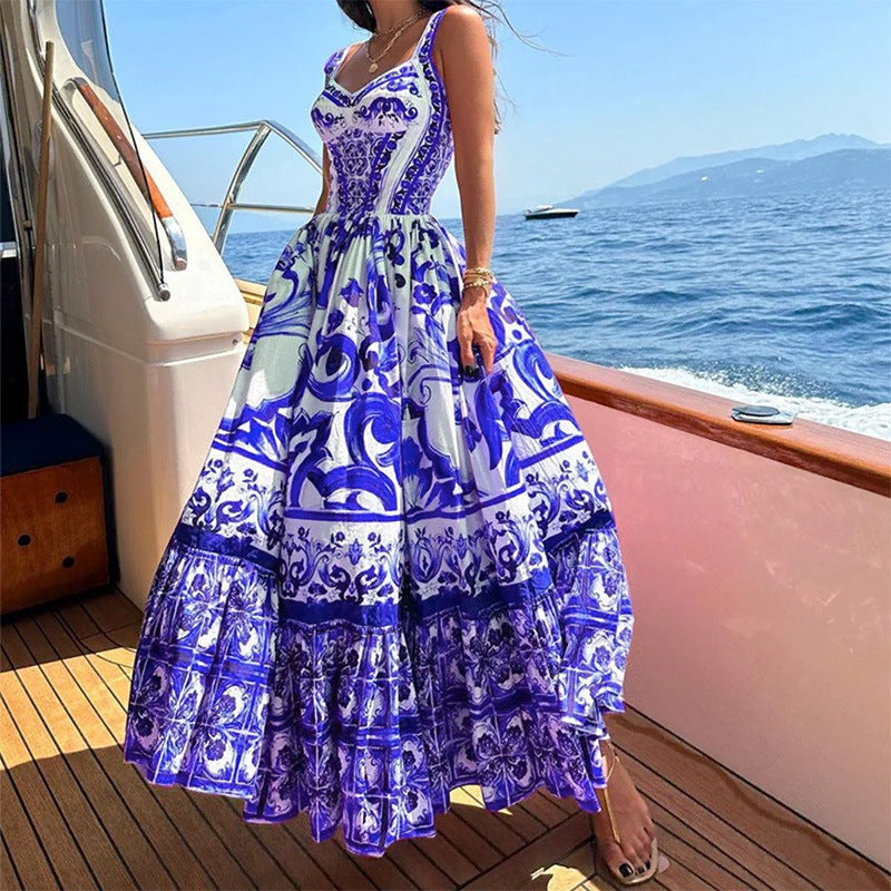 Robe maxi femme avec une élégante coupe évasée et des embellissements élaborés Levoire