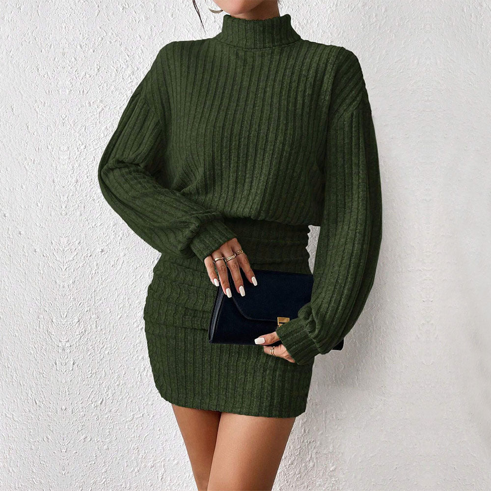Robe tricotée pour femmes avec col montant et élégant motif en rib Levoire