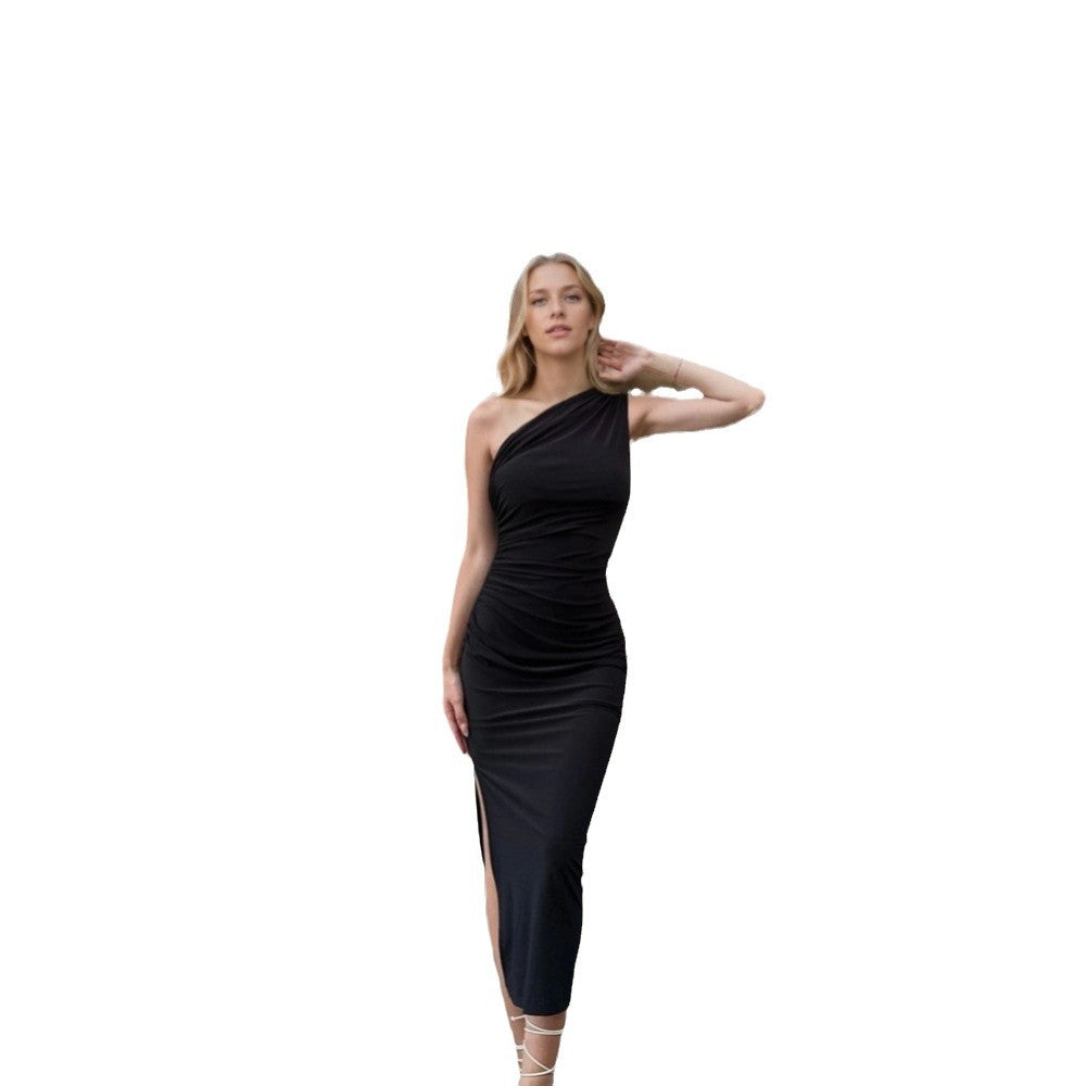 Robe portefeuille ajustée pour femme avec encolure asymétrique et finition volants élégante Levoire