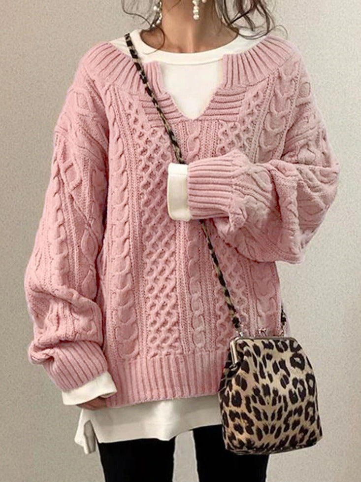 Pull en maille tricotée confortable pour femmes avec un grand col en V et un matériau particulièrement doux Levoire