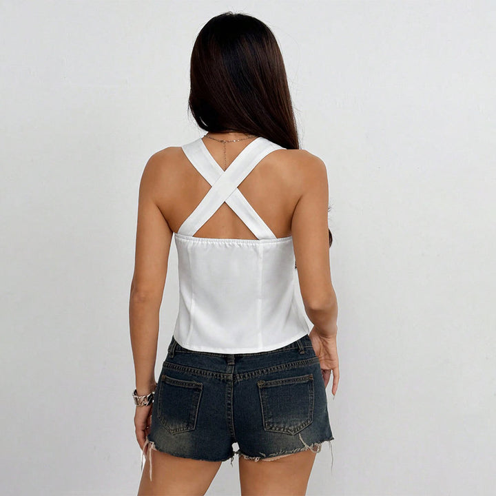 Top court pour femme avec un design de lacets décoratifs et une silhouette féminine Levoire