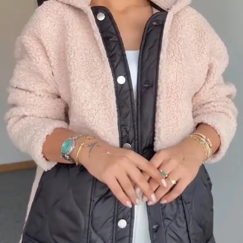 Veste de transition pour femmes avec un matériau extérieur en polaire confortable et des boutons-pression pratiques Levoire