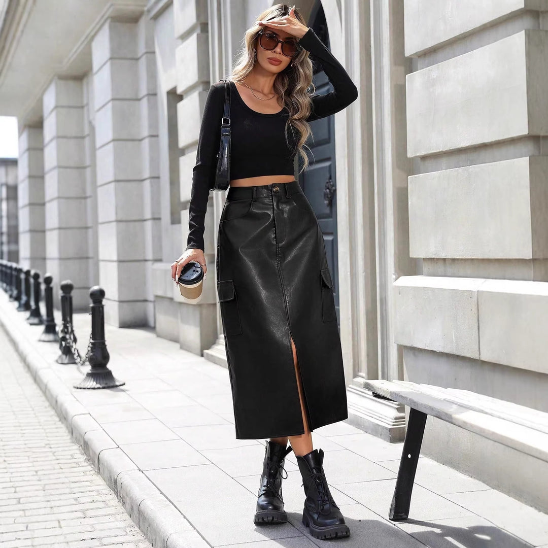 Jupe midi pour femme en similicuir avec poches pratiques et une fente élégante Levoire