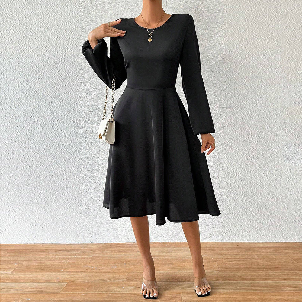 Robe dames en A avec un élégant col rond et des manches larges Levoire