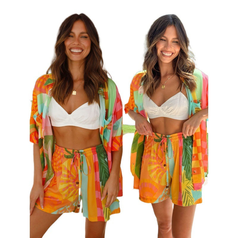 Tunique de plage pour femmes avec un design coloré à manches courtes et ceinture élastique Levoire
