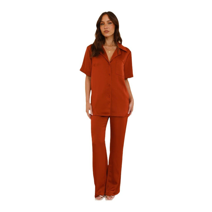 Ensemble de pyjama en satin pour femmes avec blouse élégante à manches courtes et pantalon loose Levoire