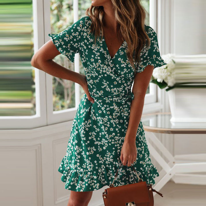 Robe portefeuille pour femme avec des ourlets froncés volumineux et un design floral Levoire