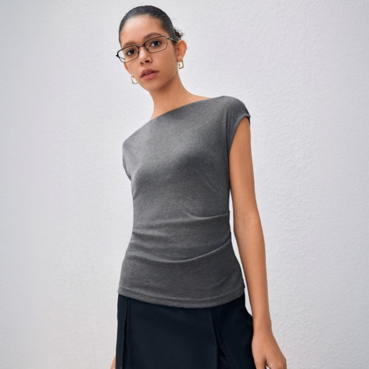 Haut élégant pour femmes avec design drapé asymétrique Levoire