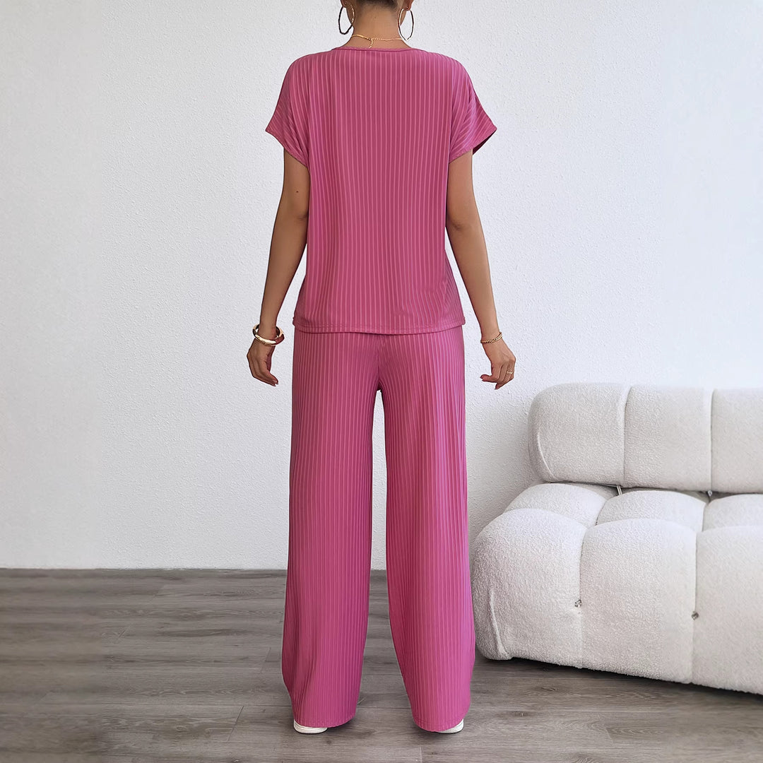 Ensemble de détente confortable pour femmes avec des détails extensibles élégants Levoire