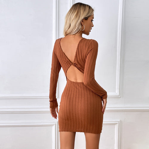 Robe mini tricotée élégante pour femme avec manches longues et design à fine côtes Levoire