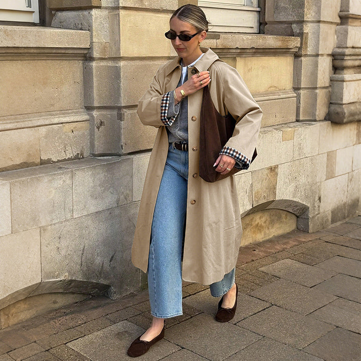 Manteau trench à la mode pour femmes avec doublure à carreaux et coupe pratique Levoire