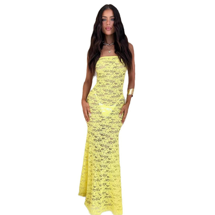 Robe maxi élégante en dentelle pour femmes avec design sans bretelles et coupe ajustée Levoire