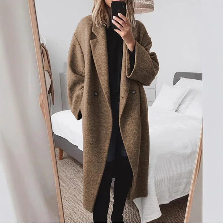Manteau en laine oversize pour femmes avec patte de boutonnage double et coupe élégante Levoire