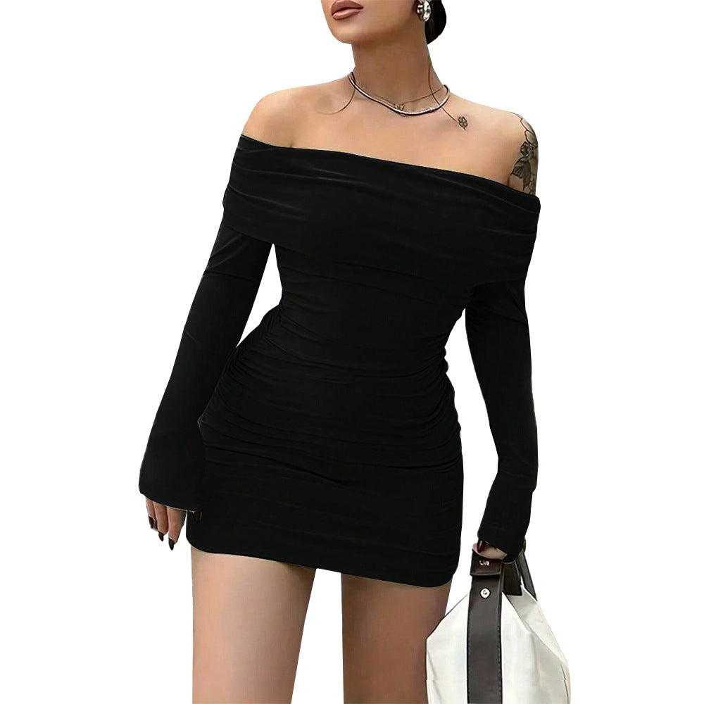 Robe mini femme avec design épaules nues et détails de volants raffinés Levoire