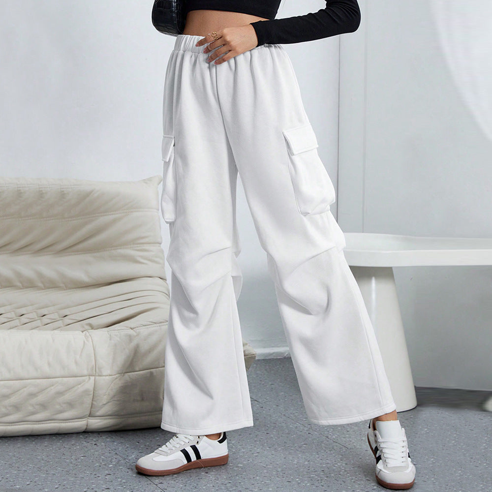 Pantalons cargo pour femmes avec coupe ample et poches pratiques Levoire