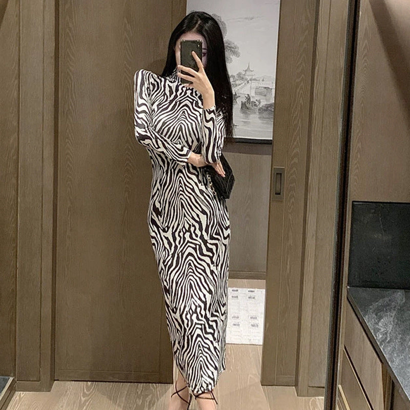 Levoire | Robe bodycon à imprimé zèbre accrocheur mettant en valeur les hanches Zebra Peinture