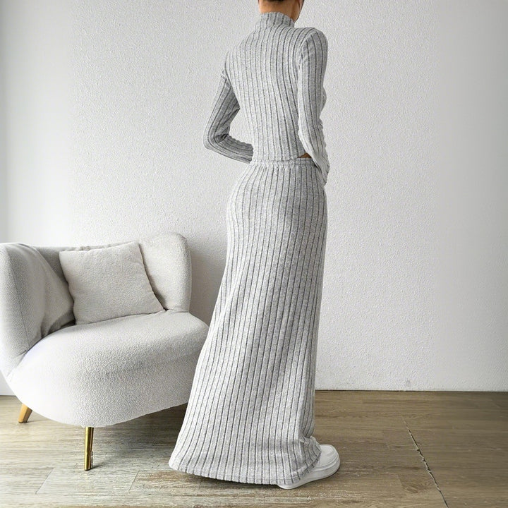 Ensemble top court à manches longues et jupe maxi pour femmes avec une élégante structure en rib Levoire