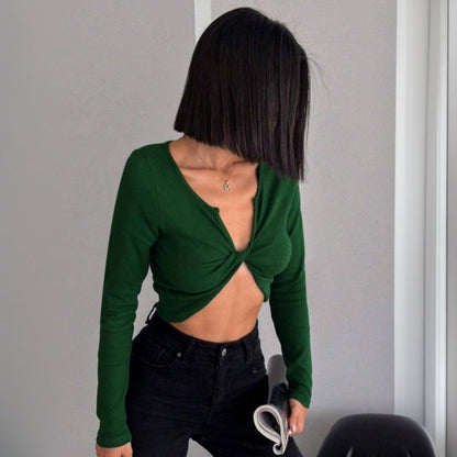 Chemise à manches longues coupe courte pour femme avec design twist décoratif Levoire