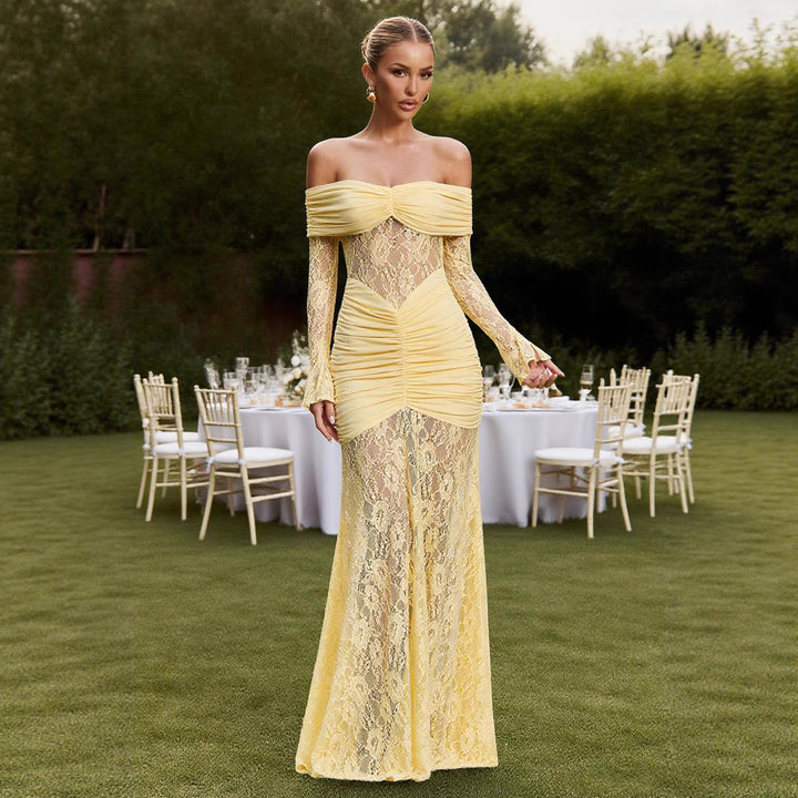 Robe maxi en dentelle élégante pour femmes avec des détails de volants raffinés et des bretelles dénudées Levoire