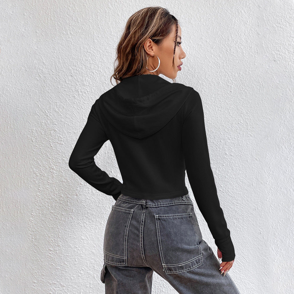 Sweat à capuche cropped pour femmes avec capuche élégante et fermeture éclair Levoire