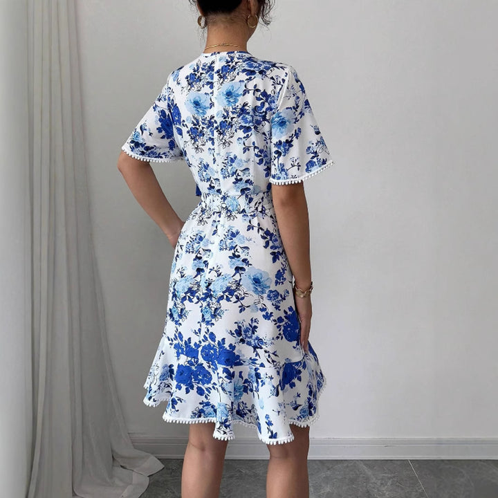 Robe portefeuille florale pour femmes avec détails en volants et ceinture à la taille Levoire