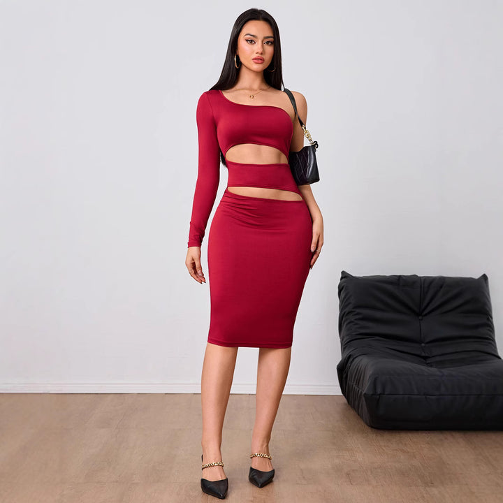 Robe midi découpée ajustée pour femme avec design asymétrique et manches longues Levoire