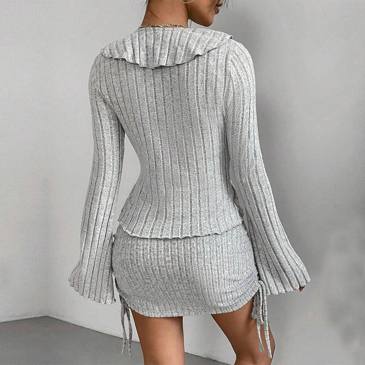 Ensemble pour femmes avec haut à volants et jupe moulante Levoire