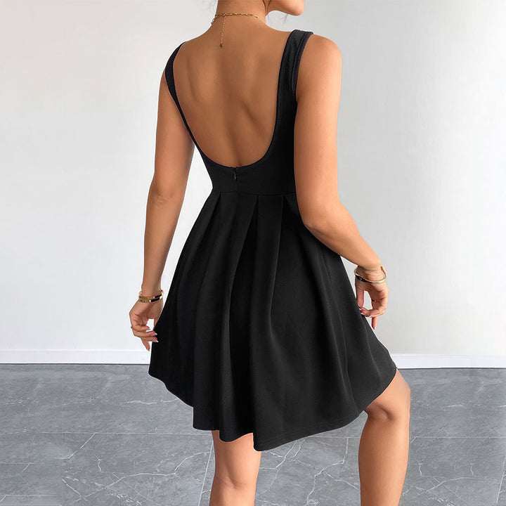 Robe ajustée pour femmes avec jupe évasée et décolleté élégant Levoire